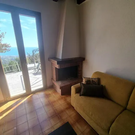 Hébergement de vacances Tra Il Mare E I Monti *