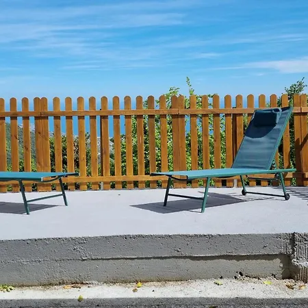 Tra Il Mare E I Monti *