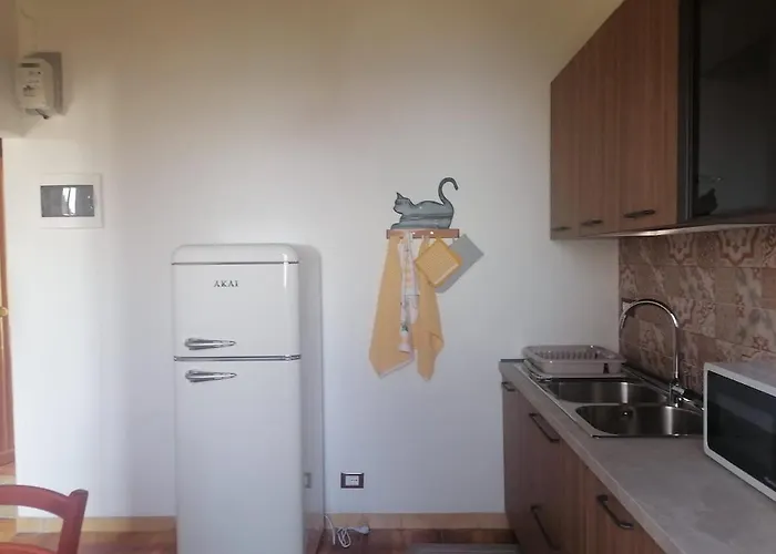 Tra Il Mare E I Monti *