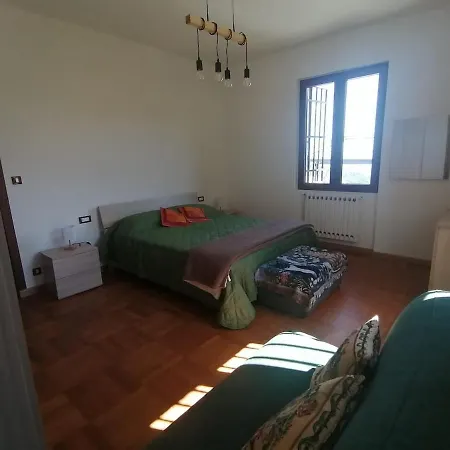 בית נופש Tra Il Mare E I Monti *