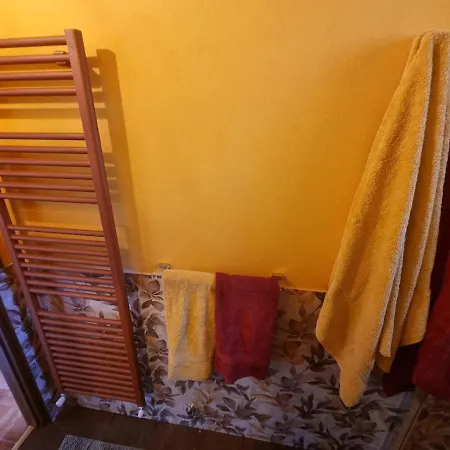 بيت للعطل Tra Il Mare E I Monti *