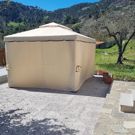 Tra Il Mare E I Monti סנרמו