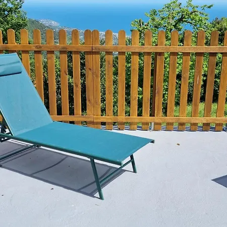 Tra Il Mare E I Monti Holiday home