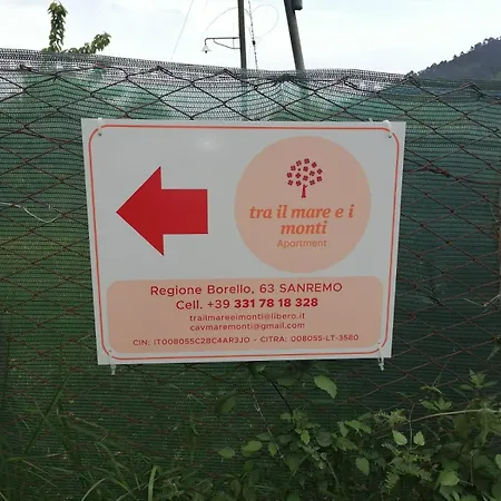 Tra Il Mare E I Monti