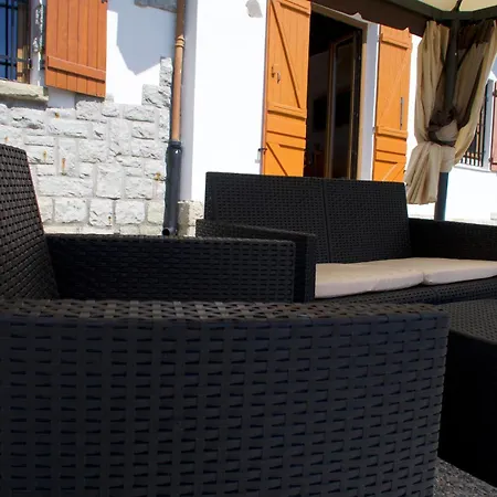 Tra Il Mare E I Monti Sanremo