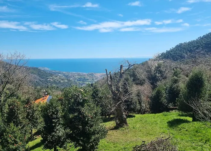 Tra Il Mare E I Monti *