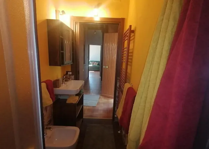 Tra Il Mare E I Monti Sanremo