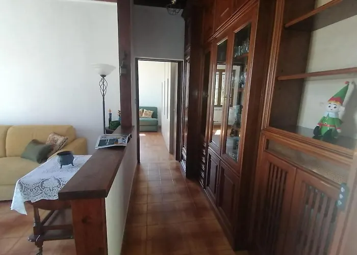 Tra Il Mare E I Monti