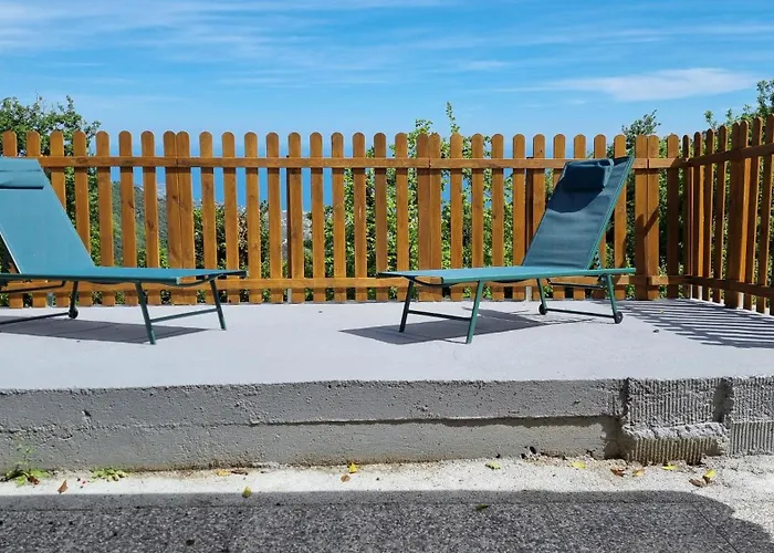 Tra Il Mare E I Monti * Sanremo