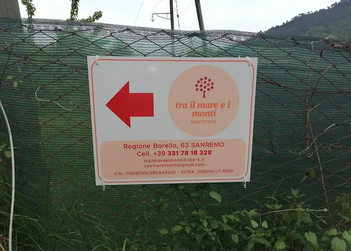 Tra Il Mare E I Monti