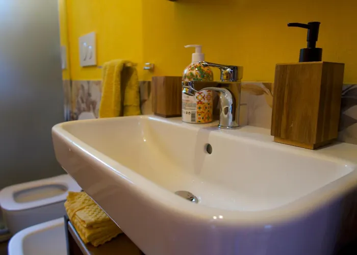 Tra Il Mare E I Monti