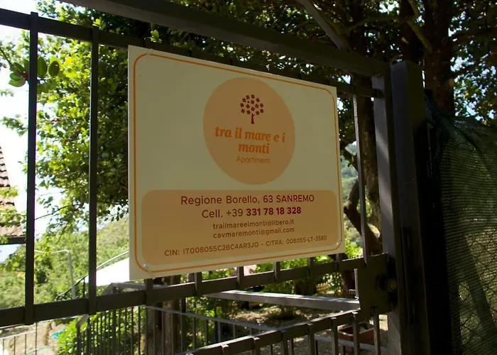 Tra Il Mare E I Monti Holiday home *